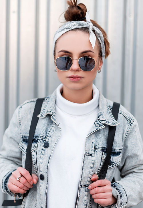 ম্যাকোনিনি কম বেশি